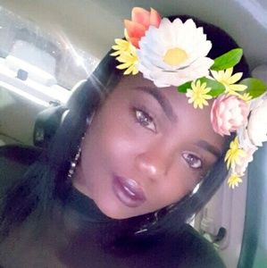 Meet your Posher, Rochelle